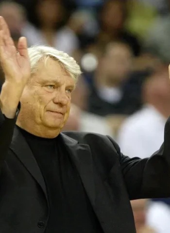 Muere Don Nelson, el entrenador que inventó el baloncesto que hoy vemos
