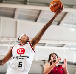 Jaworski se estrena con 38 puntos y el Casademont gana su primer test al Lleida (106-102)