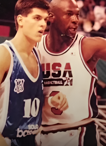 El día que el banquillo argentino celebró un mate de Jordan: 128-87 y una portada para la eternidad (IV)
