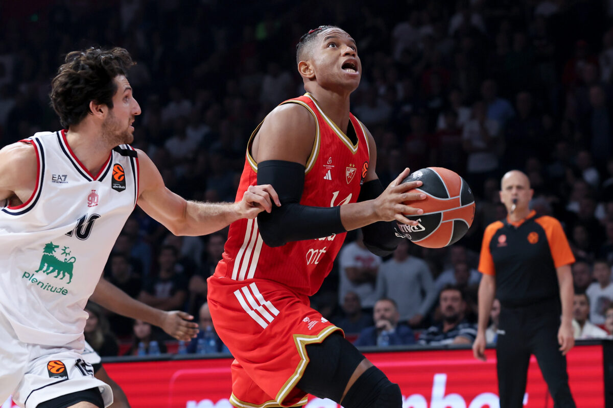 Hapoel Tel Aviv contacta con Jasiel Rivero