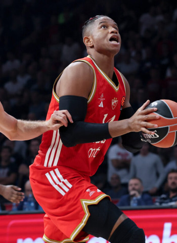 Hapoel Tel Aviv contacta con Jasiel Rivero