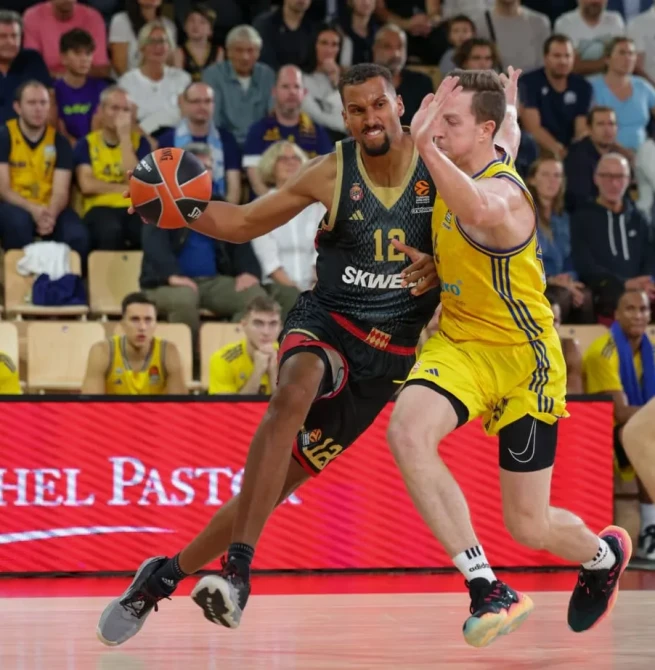 El ASVEL se fija en Petr Cornelie para tapar los agujeros de su plantilla