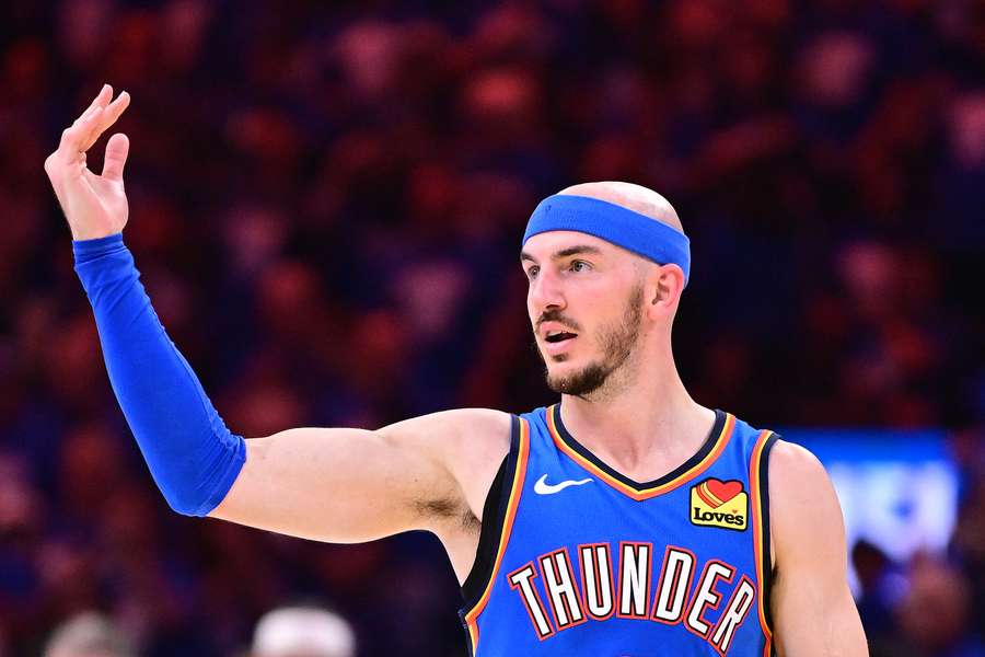 Los Sixers buscan un base defensivo: Caruso, Holiday y Goodwin, entre los nombres