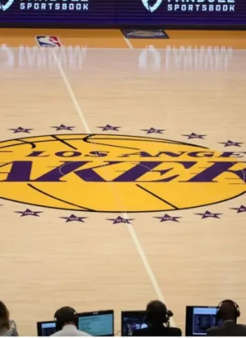 Los Lakers se venden por 12.500 millones, la cifra más alta de la historia del deporte