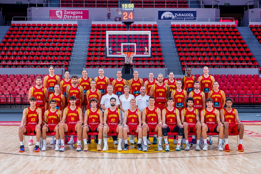 Las dos Selecciones Absolutas, más unidas que nunca en Zaragoza