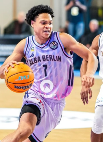 Jack Kayil seguirá creciendo en el ALBA Berlin