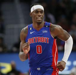 Los Pistons se plantan con Jalen Duren: diez millones de diferencia y ninguna intención de traspasarlo