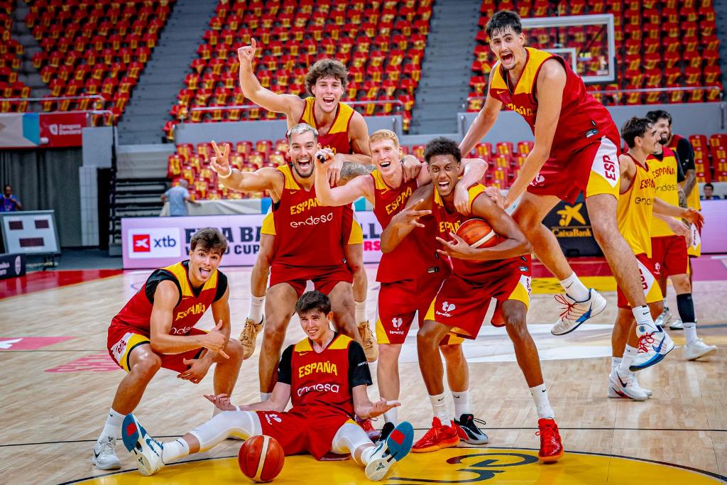 España abre la segunda fase ante Portugal con los debuts de Aday Mara y Baba Miller