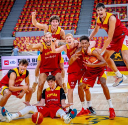 España abre la segunda fase ante Portugal con los debuts de Aday Mara y Baba Miller