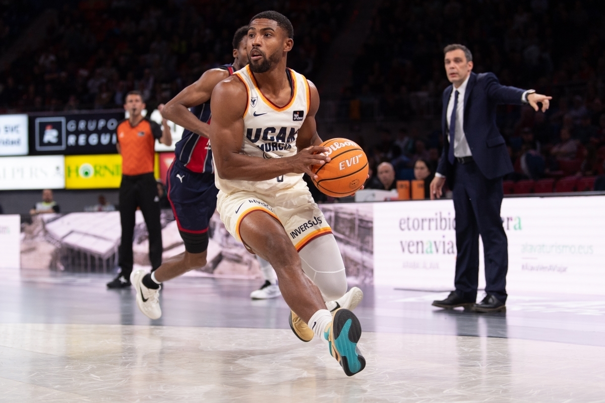 El UCAM Murcia zanja el caso DeJulius: ratifica su contrato y lo cede al Besiktas