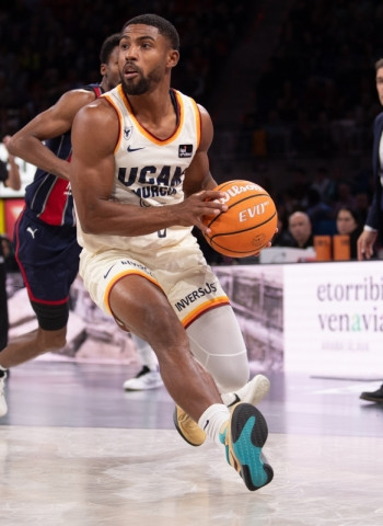 El UCAM Murcia zanja el caso DeJulius: ratifica su contrato y lo cede al Besiktas