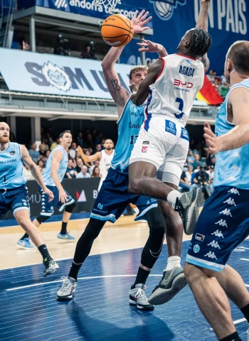 El Obradoiro regresa a la Liga Endesa remontando trece puntos en Andorra (85-90)