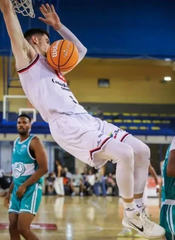 Un 5 de 37 en triples condena al Casademont Zaragoza ante el Pau Orthez (76-80)