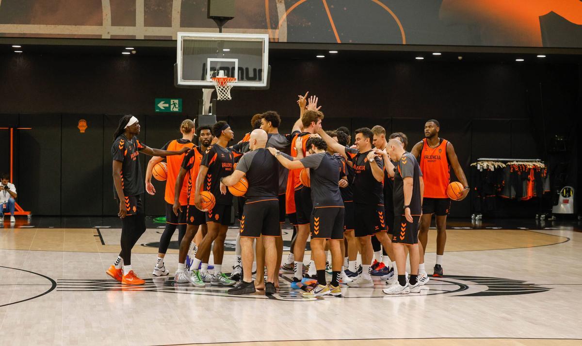 Besiktas vs. Valencia Basket: EuroLeague Opener in Istanbul for Final Four Semifinalist