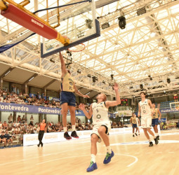 El Monbus Obradoiro se resarce con quince triples ante el Alba Berlín (105-86)