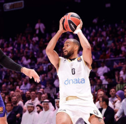 Punter no basta: el Barça pierde en Dubái, 94-87