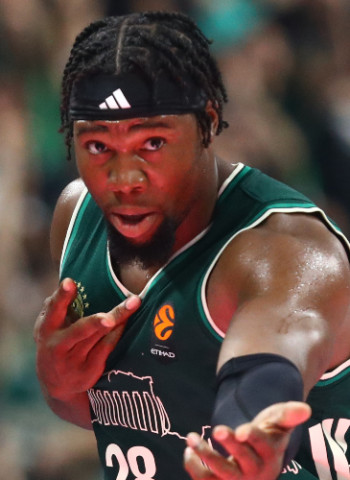 Obradovic vuelve al banquillo del Panathinaikos con una exhibición defensiva ante el París (91-72)
