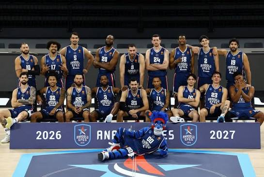 Previa EuroLeague 2026-27: Anadolu Efes, reconstrucción total desde el penúltimo puesto