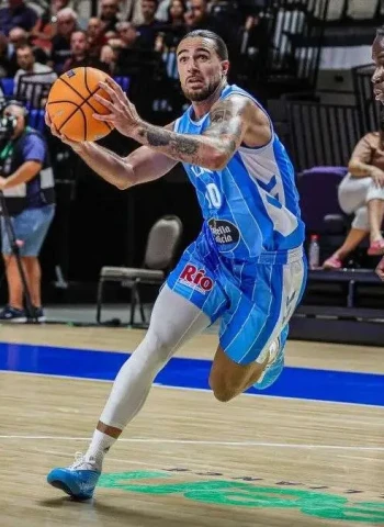 El Breogán bate su récord europeo de puntos y de triples en su estreno en Bulgaria (126-80)