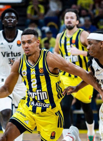 Fenerbahce Breaks Away Late to Defeat Virtus Bologna 78-68 in EuroLeague Opener