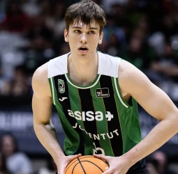 El Baskonia sondea a Michael Ruzic si el lío de la NCAA le impide llegar a LSU