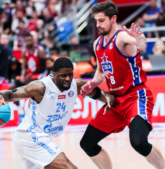 La FIBA levanta las restricciones a los deportistas rusos y bielorrusos, pero deja a los equipos en el aire hasta diciembre