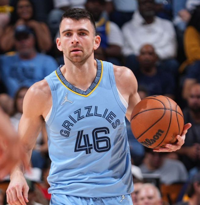 Los Knicks buscan defensa para su última ficha: Drew Eubanks y John Konchar, en la lista