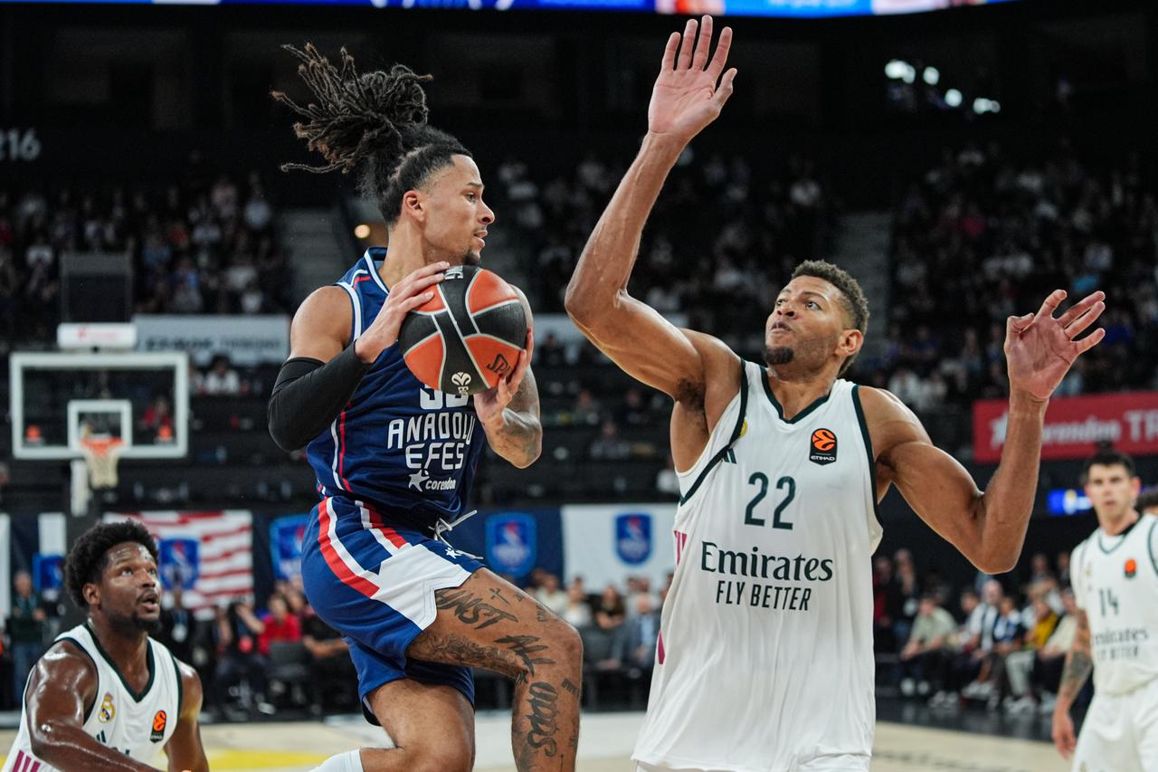 Resumen de la jornada 2 de la EuroLeague: el Valencia manda y el Madrid sigue sin ganar