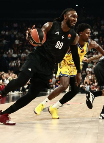 Tony Parker Gets First Win as ASVEL Coach, Defeats Maccabi 84-74