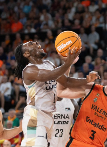 Resumen de la jornada 1 de la Liga Endesa: el Lleida sorprende en Valencia y el Obradoiro vuelve ganando