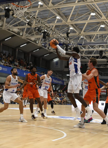 TJ Shorts Decides EncestaRías Final as Valencia Edges Baskonia (93-91)