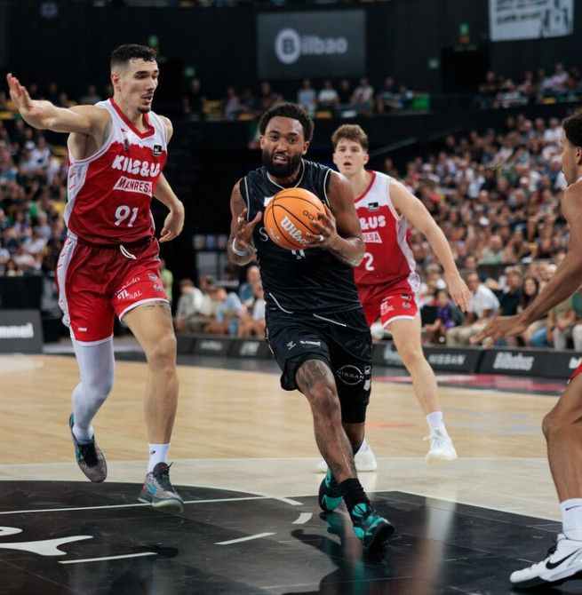 El Surne Bilbao arranca la Liga Endesa arrollando al Manresa en Miribilla (107-92)