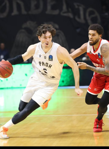 El Manresa aguanta tres cuartos y se rompe en el último (93-78)
