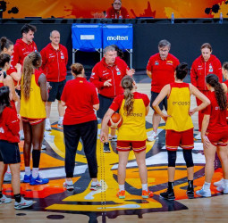 España-Australia, objetivo semifinal