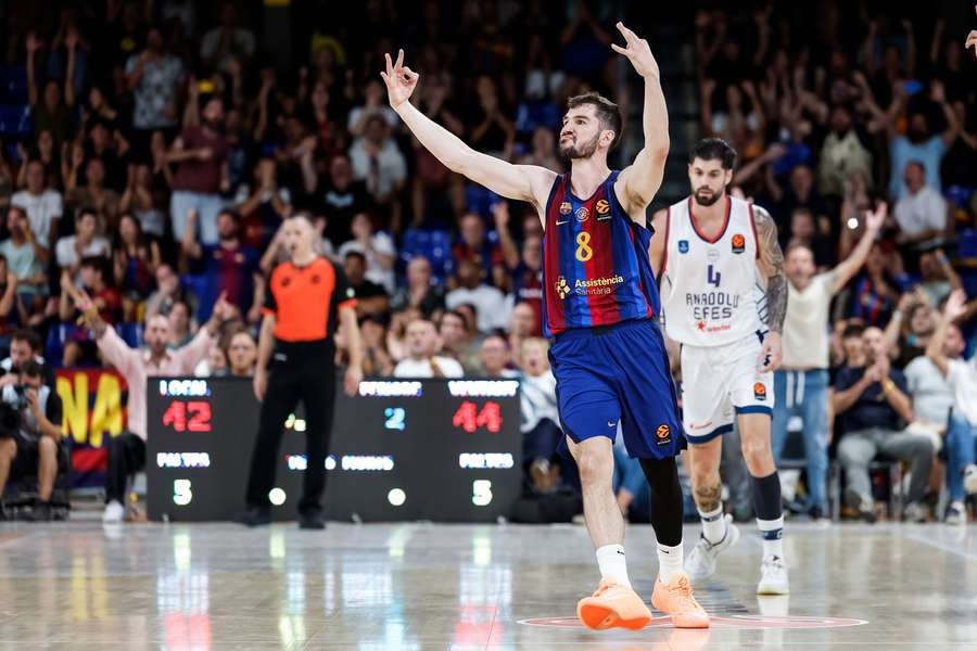 Barcelona Survives Tough EuroLeague Opener Against Anadolu Efes (89-82)
