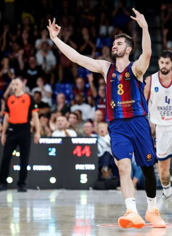 El Barça se estrena en Euroliga con un sufrido triunfo ante Efes (89-82)