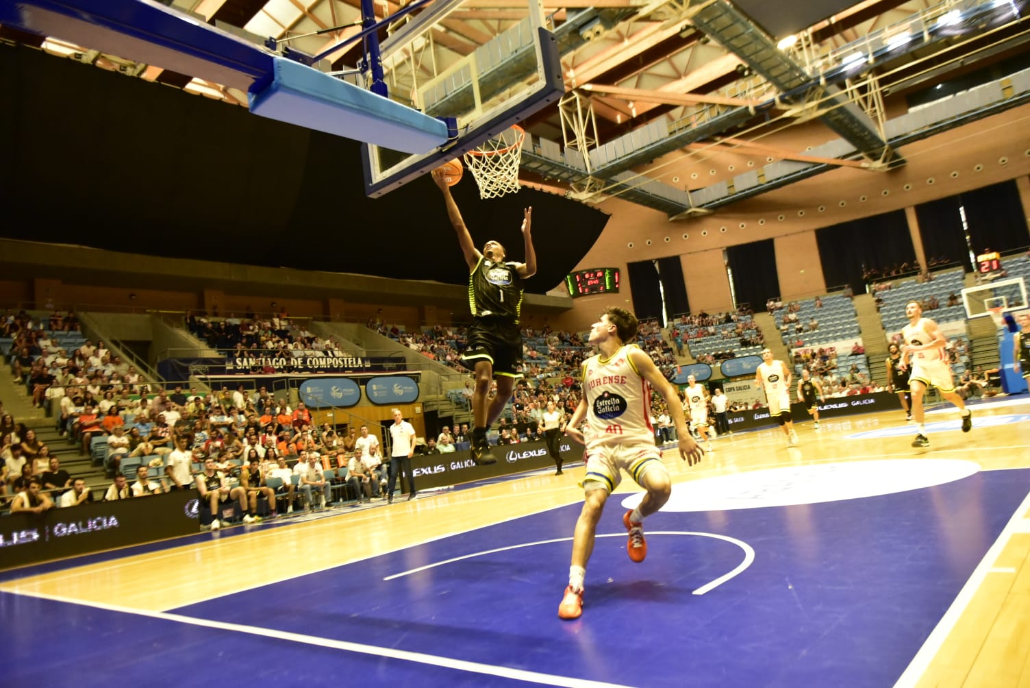 Leyma Básquet Coruña remonta al Ourense y se clasifica para la final de la Copa Galicia (94-89)