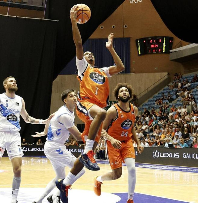 El Leyma Coruña conquista la Copa Galicia arrollando al Breogán (102-93)