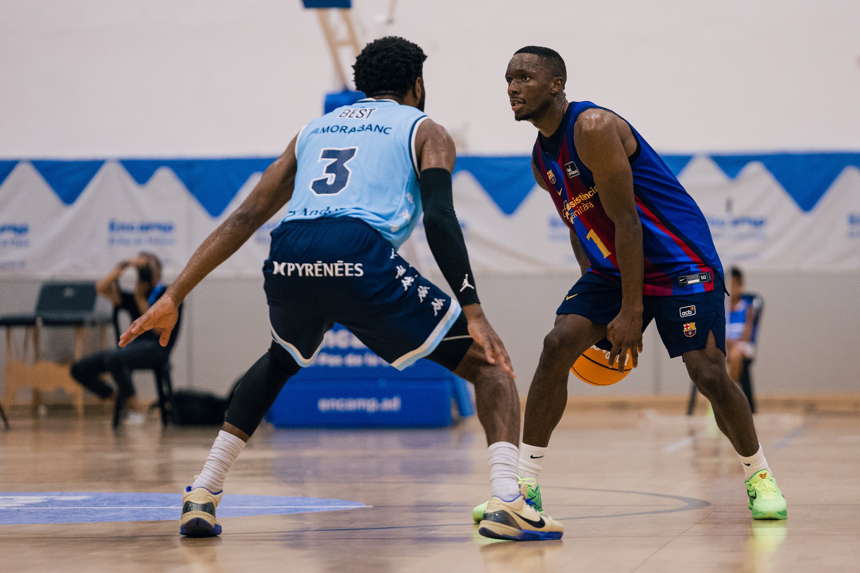 Tyrese Martin y Gibson lideran el primer test del nuevo Barça (96-101)