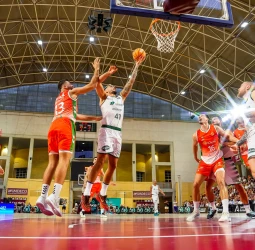 Unicaja gana en Córdoba su decimonovena Copa de Andalucía (86-61)