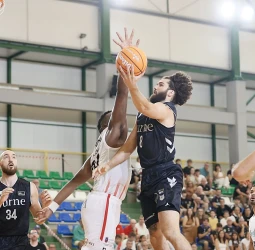 El Surne Bilbao se estrena con una victoria clara ante el Alega Cantabria (103-81)