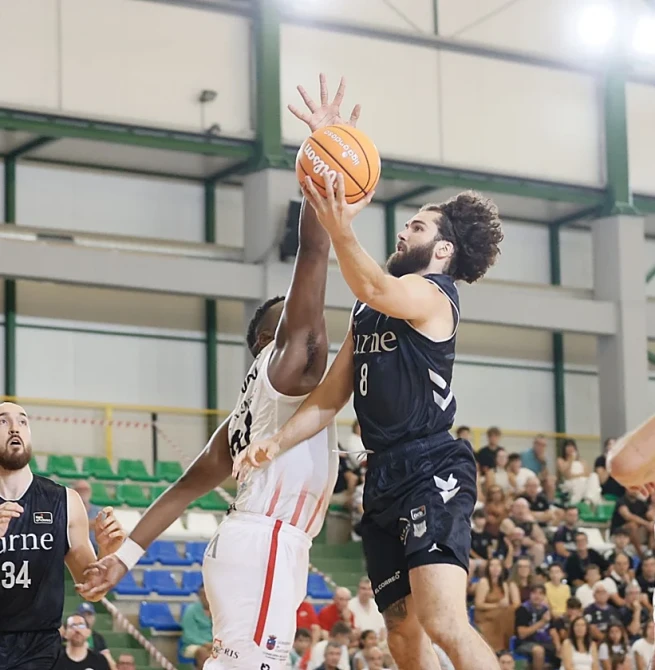 El Surne Bilbao se estrena con una victoria clara ante el Alega Cantabria (103-81)