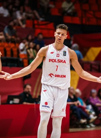 Los Knicks firman a Igor Milicic Jr. con un Exhibit 10 para el campus de pretemporada