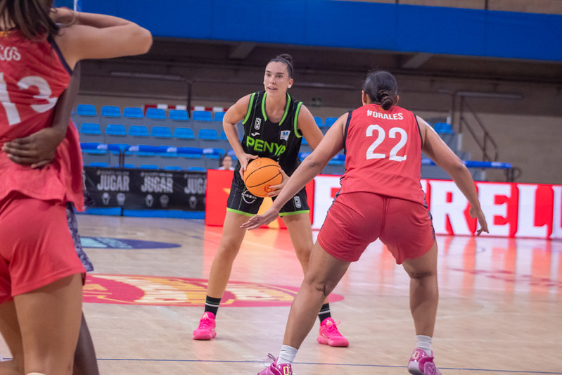 La Penya Campeona de la Lliga Catalana Challenge en Reus (70-60)