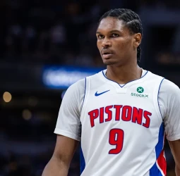 Los Thompson hacen historia: Ausar firma 155 millones y los gemelos suman 363