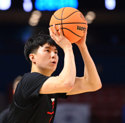 Portland ficha a Hyunjung Lee, el mejor triplista de Japón