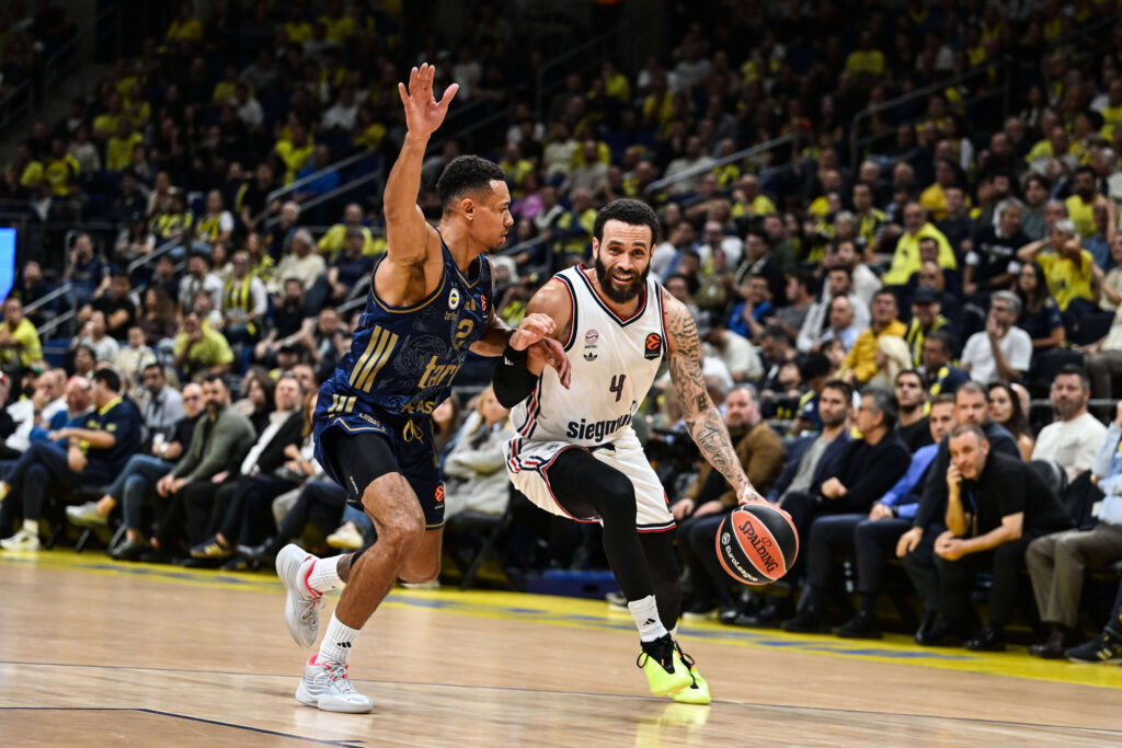 El Fenerbahce arrolla al Bayern en Estambul (100-76)