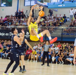 La Laguna Tenerife remonta y gana al Surne Bilbao en la prórroga (108-99)