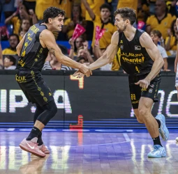 Kyle Guy guía la remontada de La Laguna Tenerife ante el Baskonia (82-77)