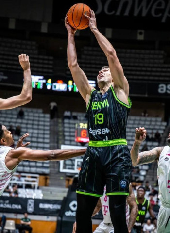 El Joventut gana al Bonn y lidera su grupo (76-74)